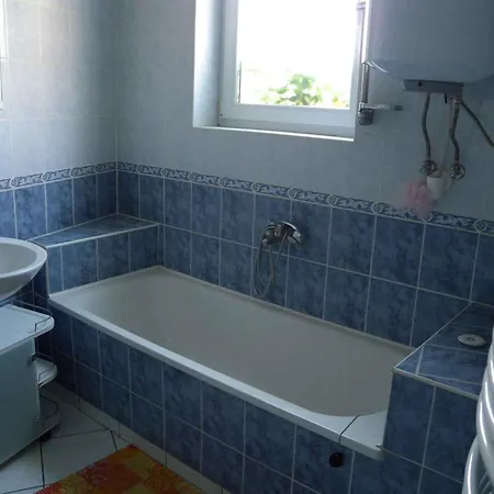 - Balaton 19286 Apartamento Balatonkeresztúr