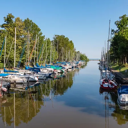 - Balaton 19286 Balatonkeresztúr