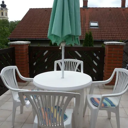 Apartment Balatonkeresztur/Balaton 19286 公寓