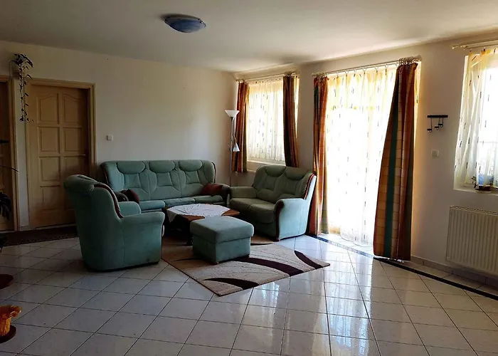 - Balaton 19286 Balatonkeresztúr